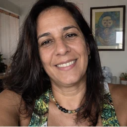 Exemplo: Larissa D.